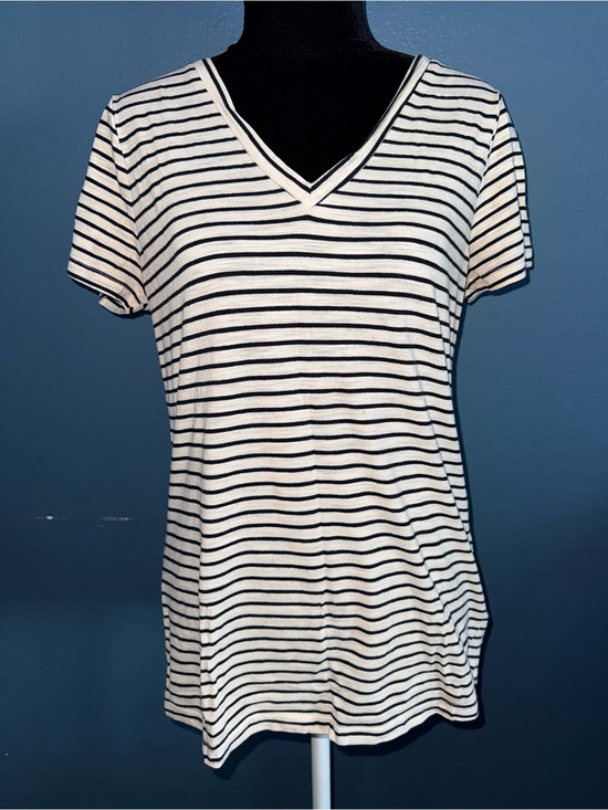 Mossimo Supply Co. Tops - Mossimo Supply Co Tee